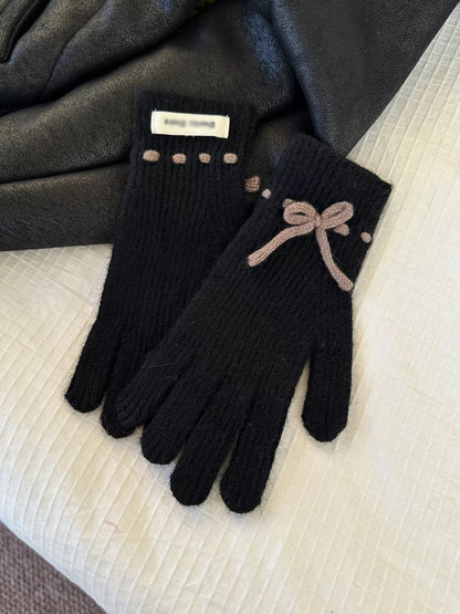 d661f66f145f4ec382374cccab7b3700-Max-Origin